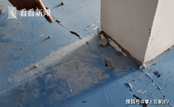 气愤！停车场改宴会厅12根承重柱被打断，局长拍