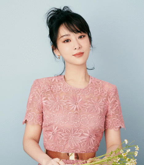 杨紫黑粉被法院开10万罚单，当事人辱骂杨紫，向