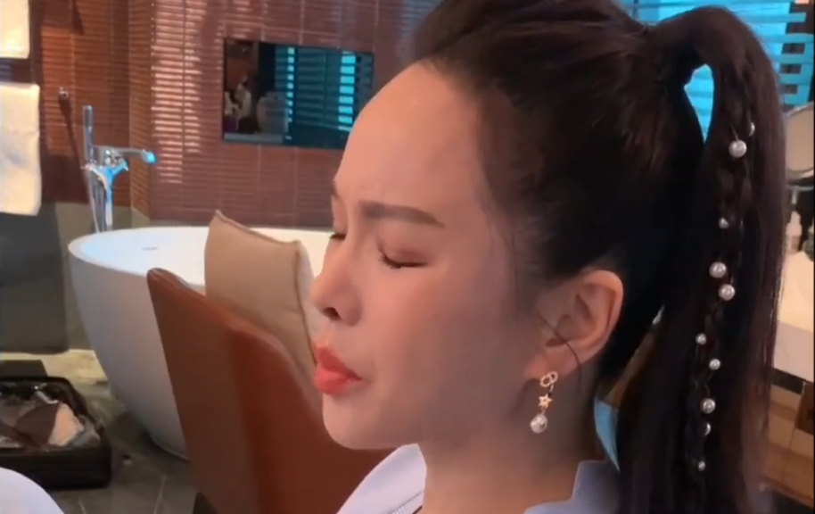 伊能静回应拉踩宁静事件，边哭边撇清责任：我