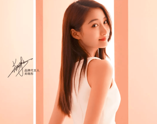 巨亏，关店！“中国版维密”日子难过，关晓彤