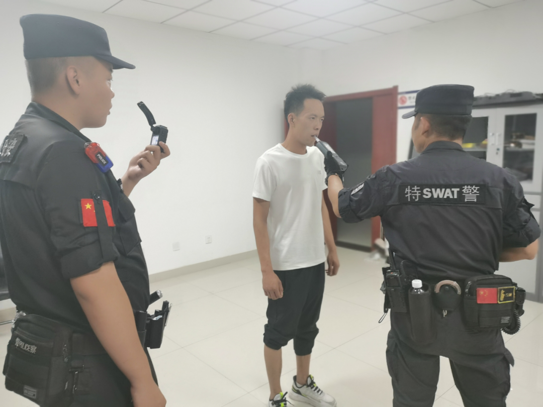 醉驾 || 喝多了，也开累了，灵武这名男子开着开