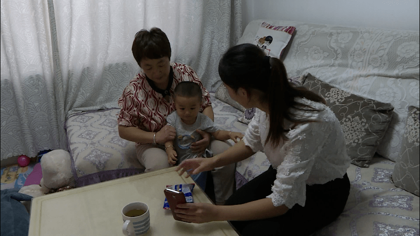 最美军嫂庞莹：胸怀家国情，绿叶映花红