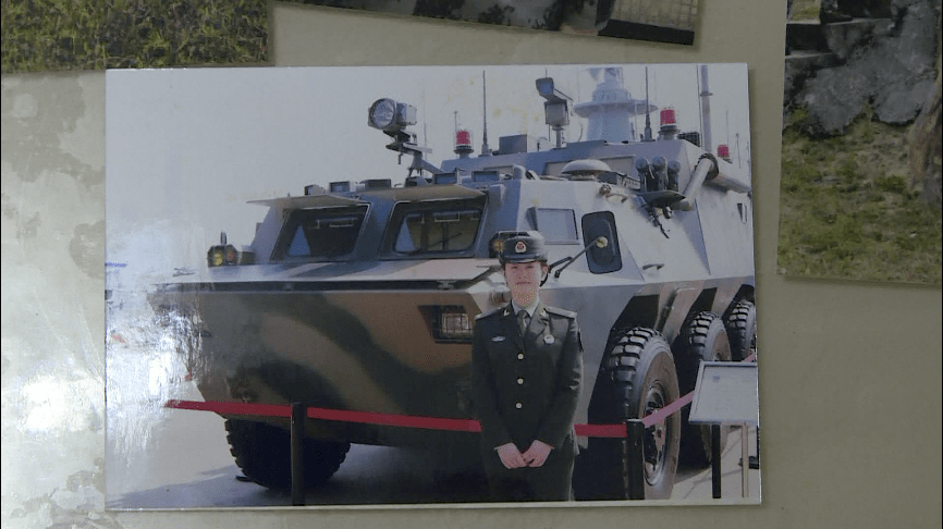 最美军嫂庞莹：胸怀家国情，绿叶映花红