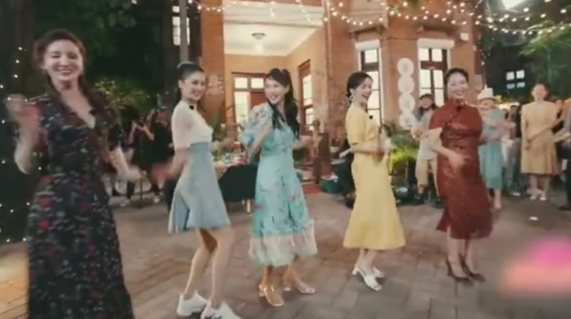 张萌回应“假哭”表情包：唱完后要一秒切换到
