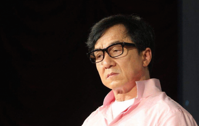 亲妈卖惨亲爹隐形，4000万安置费是泡影，真娱乐