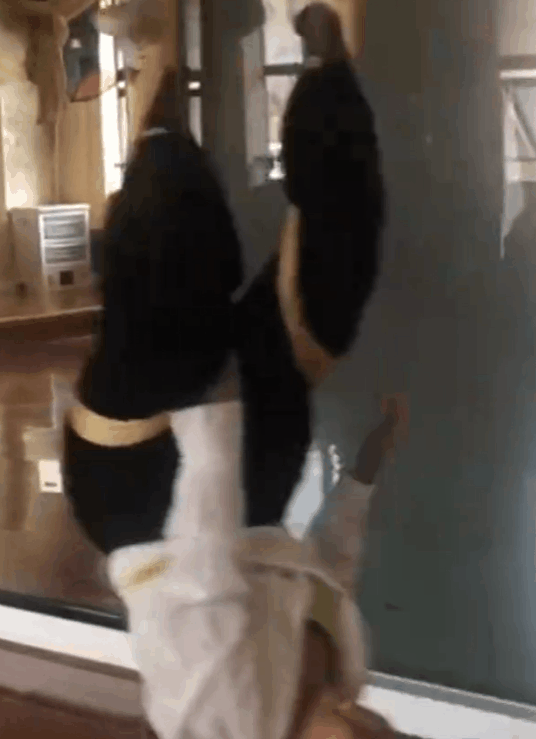 健身房的保洁阿姨有多野？健身三年小伙表示：