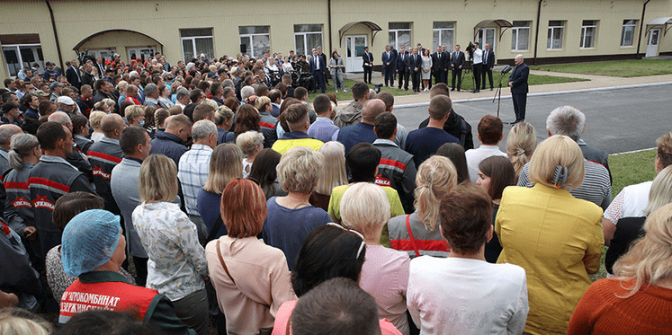 卢卡申科：美国策划欧洲配合，利用我们对付俄