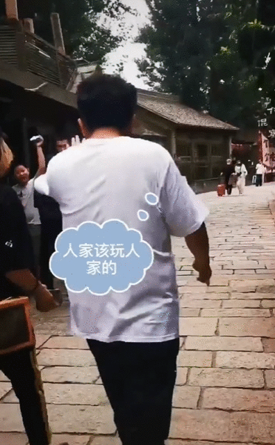 51岁于谦出行排场大，保安驱赶路人惹众怒，于谦