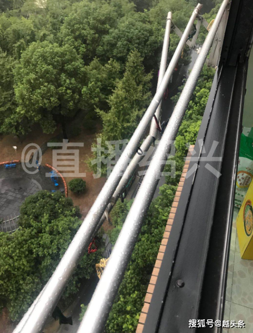 绍兴一小区成“轰炸区”！曾有一男孩死里逃生