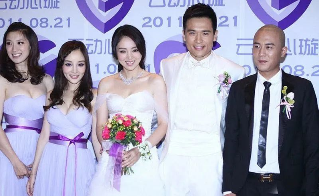 董璇被曝怀孕？近照小腹隆起，和新男友街头上