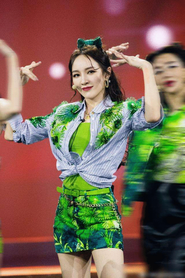 《姐姐》成团新排名反转，孟佳万茜争C位，宁静