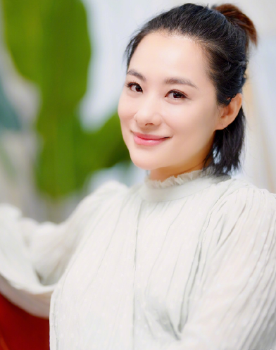 王弢回忆与刘璇四次婚礼，刘璇挺孕肚录节目险
