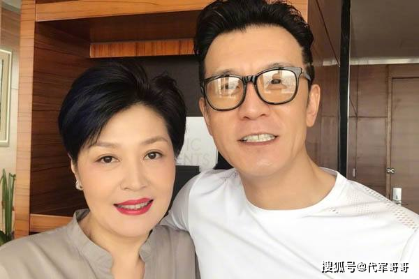 这9位男星去世后，妻子和女友发文悼念，哪个最
