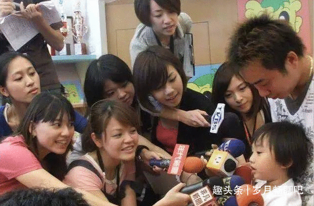 06年2岁童星沦为父亲“提款机”,被“吸血”10年