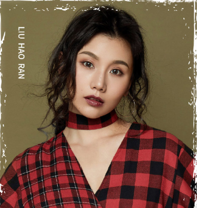 郑云龙新恋情曝光！小区教神秘女子练车，同返