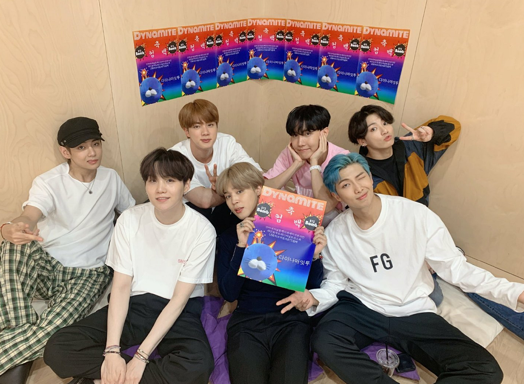 方时赫自掏腰包赠BTS股份，被误会“抠门”，赠