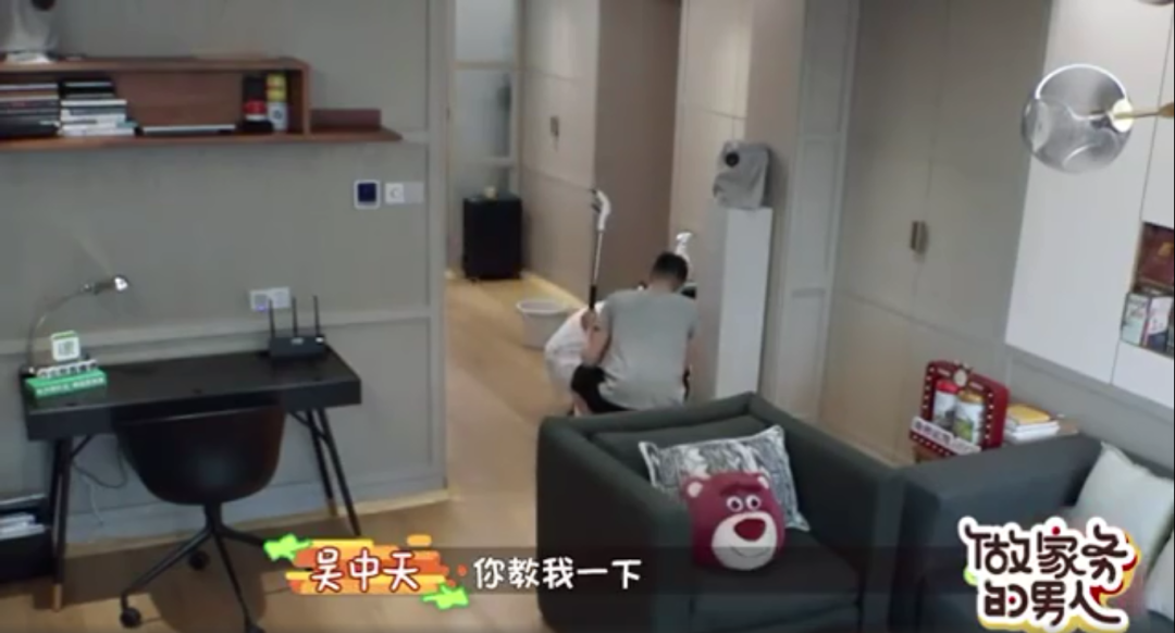 杨子姗因洁癖委屈落泪，老公悉心安慰被夸“新