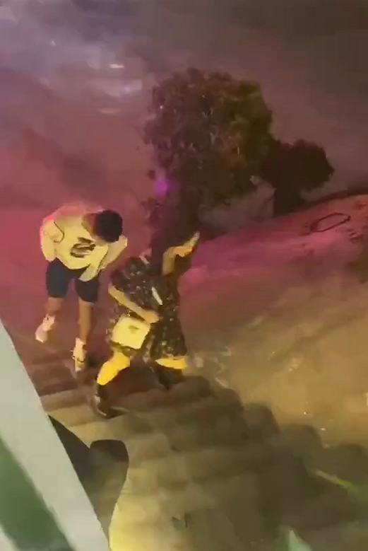金晨和张继科深夜逛街疑恋情曝光，知情人否认
