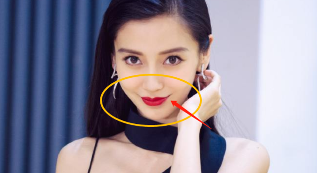 baby哭戏登热搜榜首，“微笑唇”阻碍了她的演技