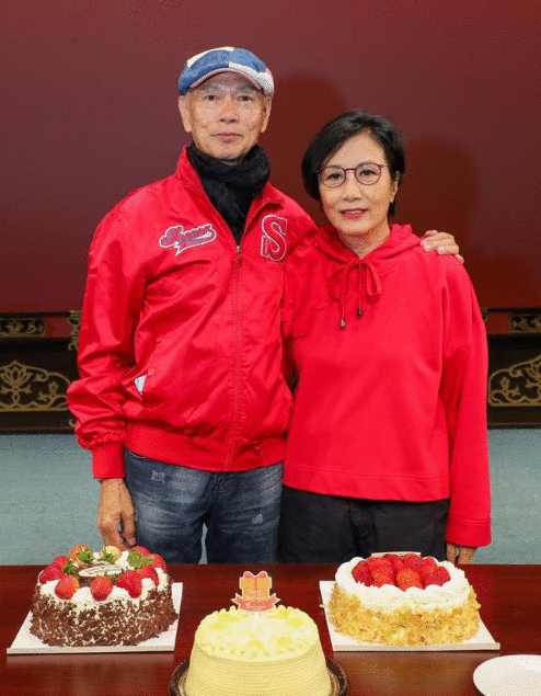74岁“唐僧”近照神采奕奕，顽强抗癌16年，获妻