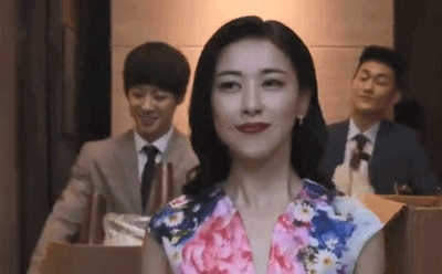和法拉利副总裁谈恋爱，连续8年入选“全球最美