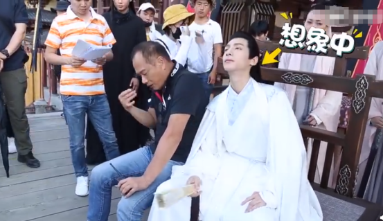 《皓衣行》导演好心机，杀青照罗云熙满脸褶皱