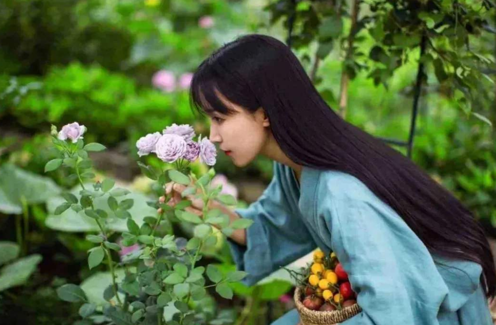 李子柒方就“螺蛳粉吃出刀片”发律师声明，称