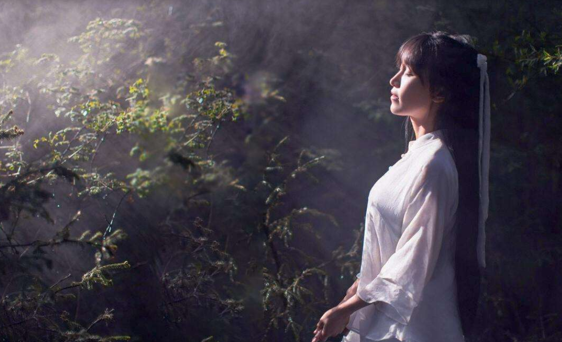 李子柒方就“螺蛳粉吃出刀片”发律师声明，称