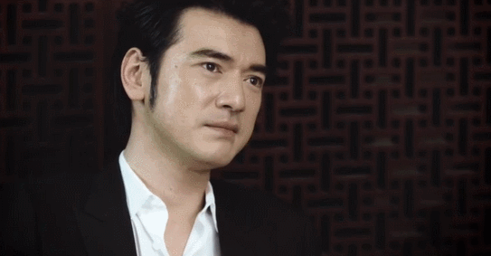 金城武：吃剩饭，被大佬羞辱，如今变成这样了