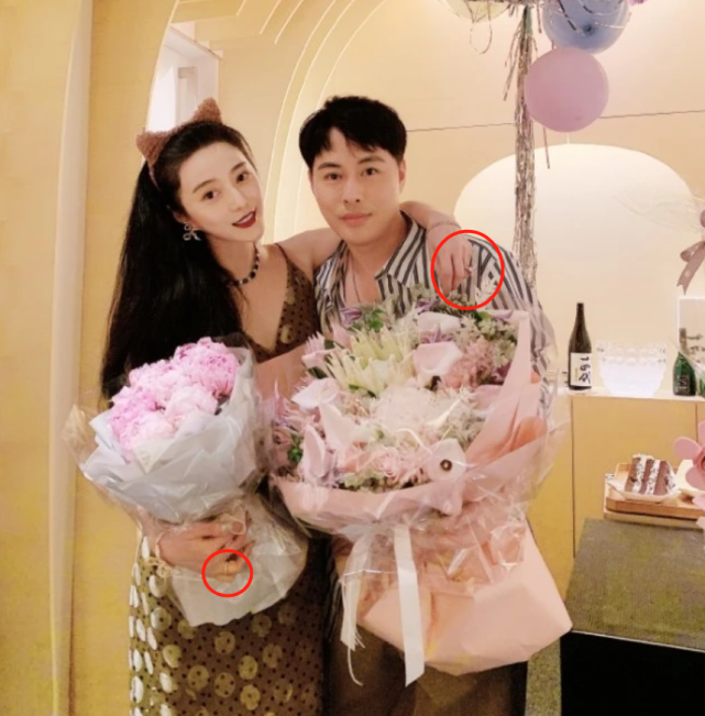 范冰冰晒照感谢朋友祝福，无名指鸽子蛋钻戒抢