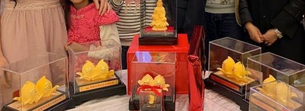为什么梅艳芳宁愿把遗产捐了也不留给母亲？