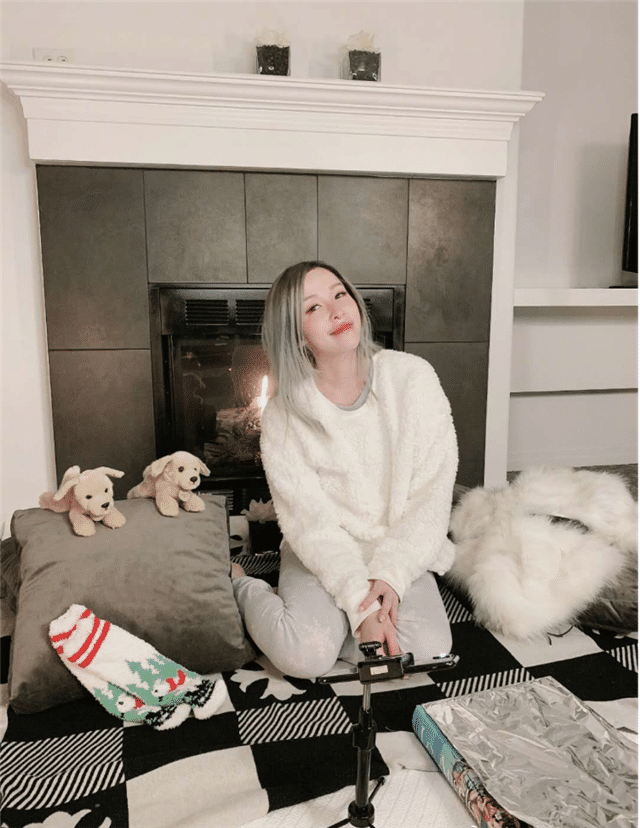 萧亚轩交过多个前男友，被曝患艾滋病，她打赢