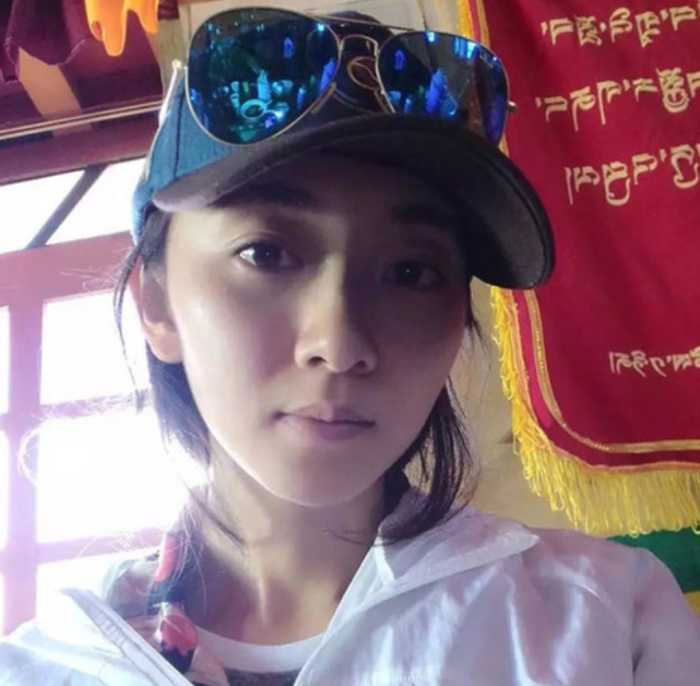朱一龙隐婚生子再添锤？网友晒孩子出生证并称