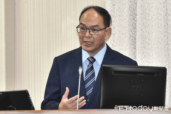 台媒说台当局“驻外人员”被大陆外交官“打成