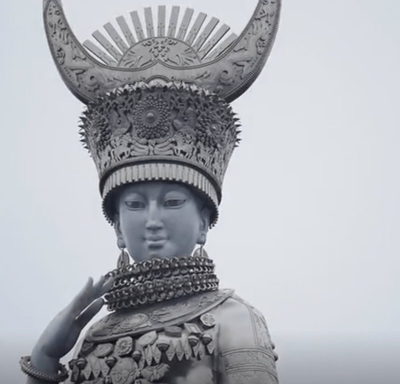 高88米！贫困县花8600万元打造“女神像”，当地