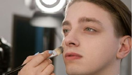 【双十一预售第一天：双11男性彩妆备货增长30