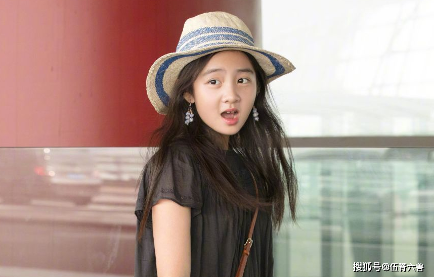 “天后”女儿太难做？李嫣清空社交平台，此前