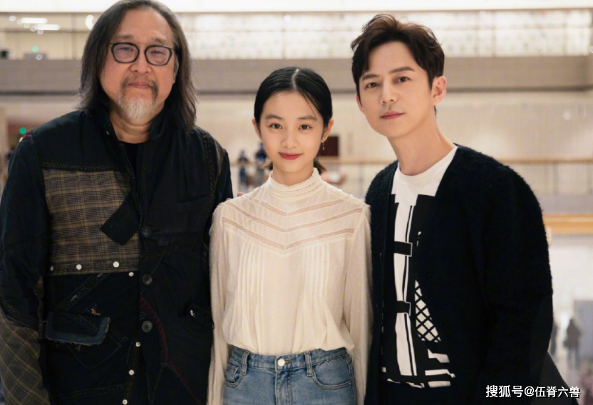 “天后”女儿太难做？李嫣清空社交平台，此前
