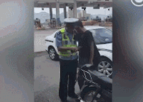 东莞快递员被跳楼男子砸中身亡，生前送货单催