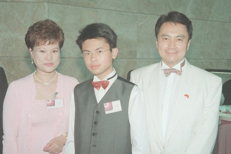 老戏骨梁淑庄出殡，遗愿曝光令人唏嘘，胡枫憔