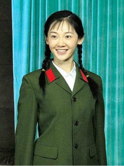 没公开恋爱直接官宣结婚，5个月后孩子出生，恭
