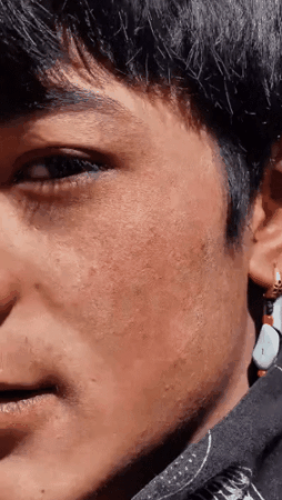 被坑了？藏族小伙丁真与旅游公司签约，月工资