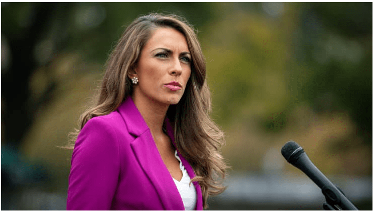 白宫通讯主任递交辞呈,美媒:特朗普政府官员