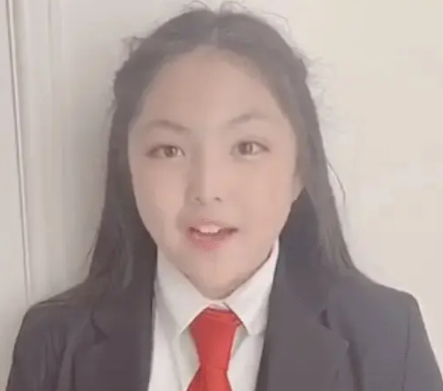 《爸哪》萌娃进入青春尴尬期，森蝶显壮生男相