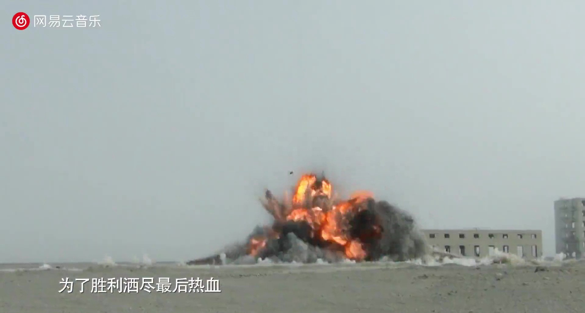 首次曝光！东风17准确命中加固地堡，钻地深度达