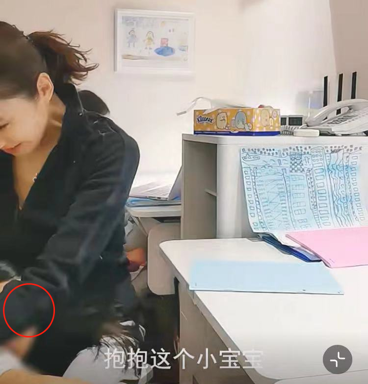 黎姿上亿豪宅罕曝光，睁眼即海景俯瞰维港，室