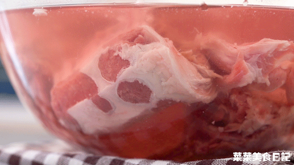 吃它比打火锅过瘾！热辣鲜香一碗端，连汤底都