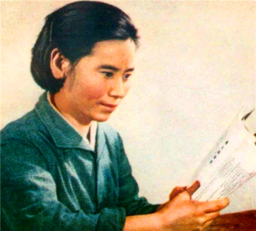 卖菜女工李素文，1975年成副国级干部，她后来又