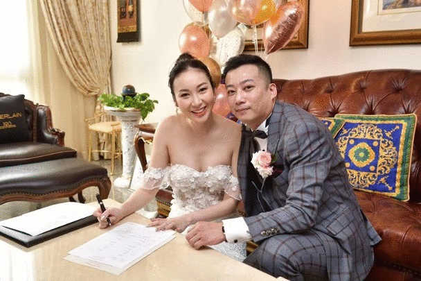 小别胜新婚！40岁TVB女星独守空帏3个月，终与老