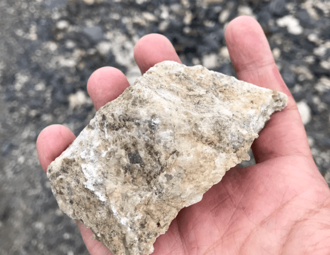 天齐锂业债务危局缓解：锂业巨头两场豪赌，结